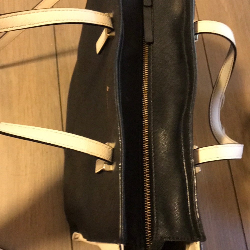 Kate Spade New York CEDAR STREET HAYDEN SATCHEL - Picture 4 of 6